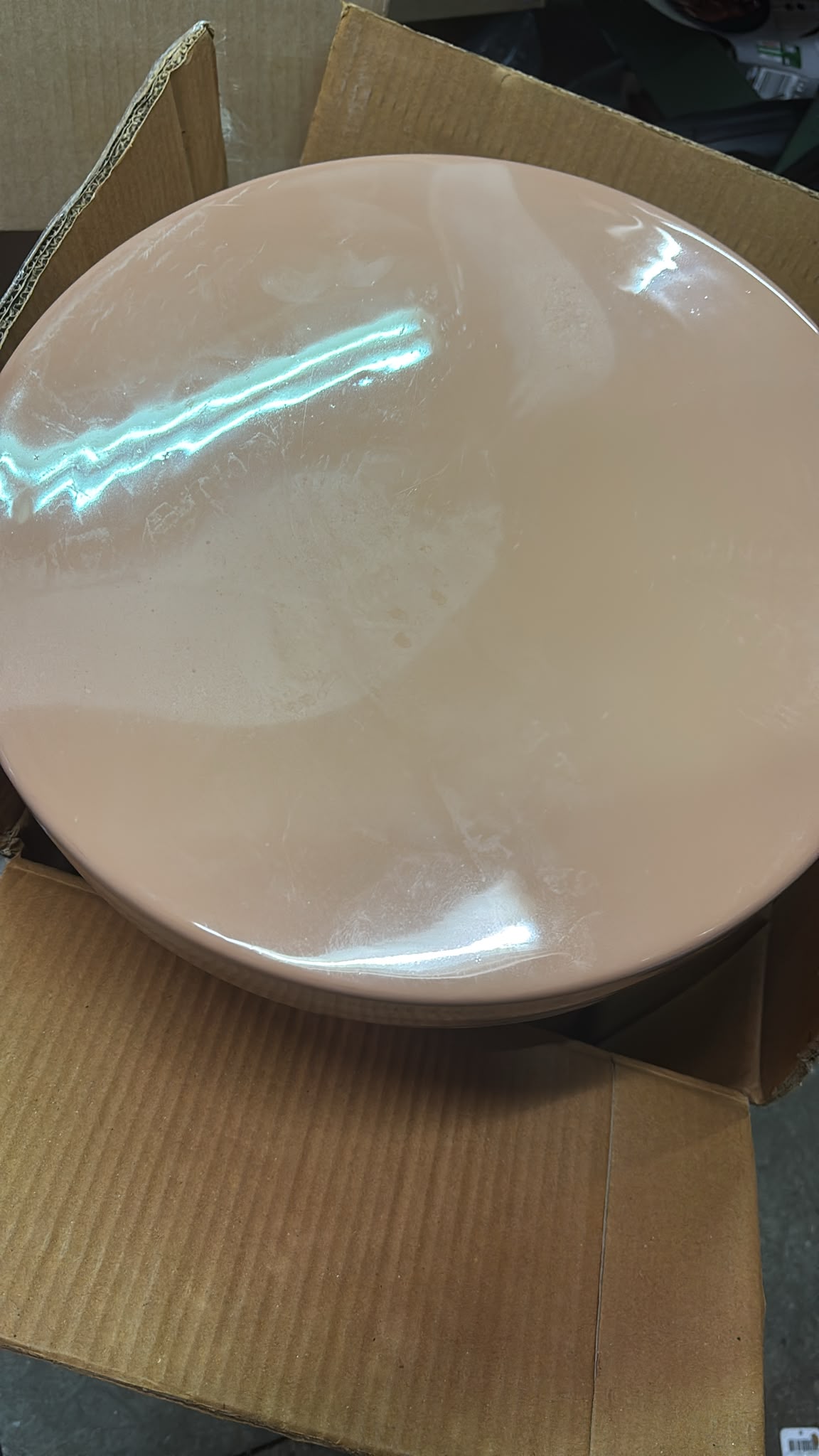 WOOOD Fedde Bijzettafel - Metaal - Oud Roze - 47x30x30 LET OP! VLEK OP DE BOVENKANT