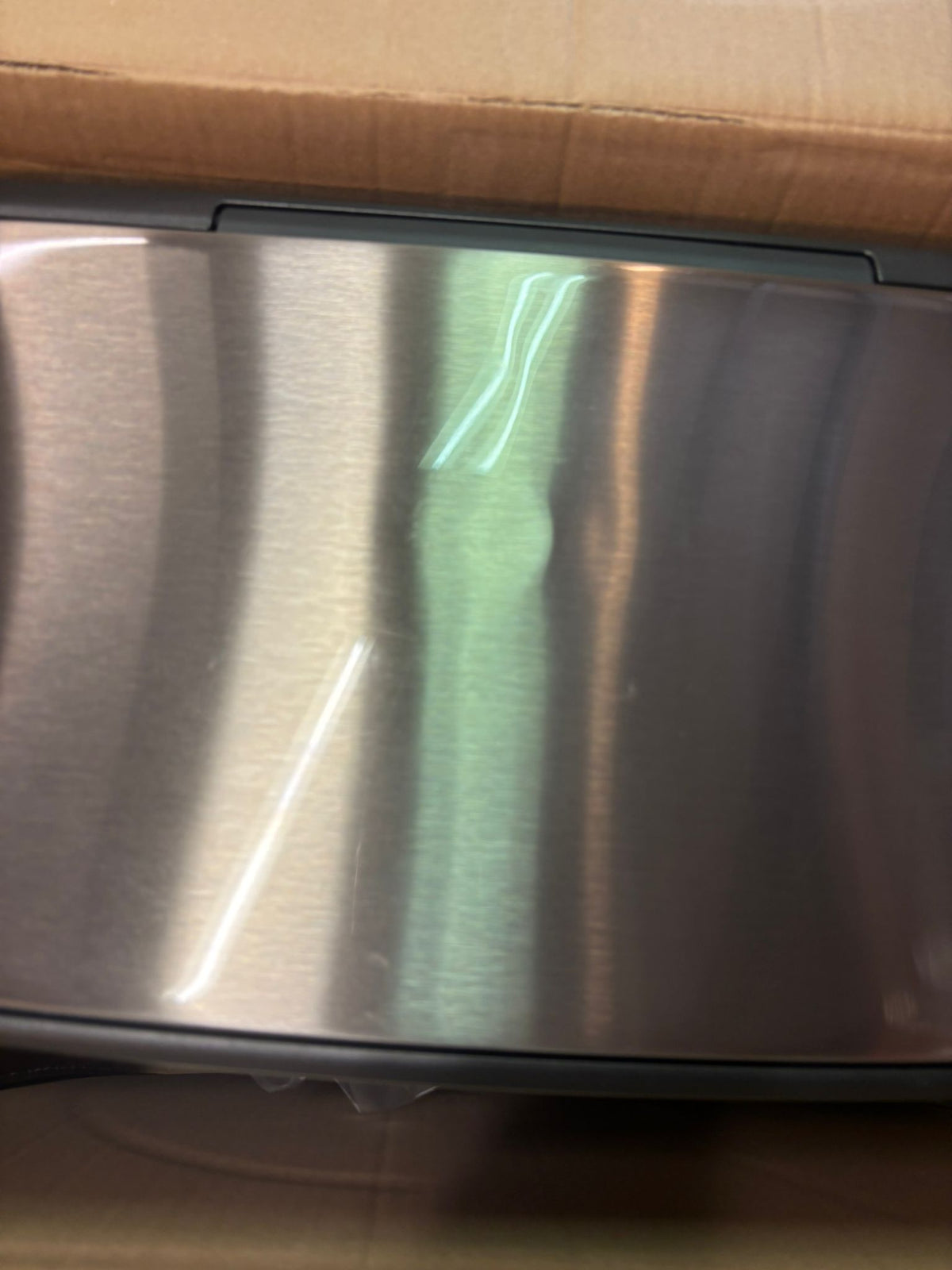 Brabantia Bo Prullenbak - 60 liter - 1 vak - Matt Steel Fingerprint Proof LET OP! DEUKJE IN DEKSEL