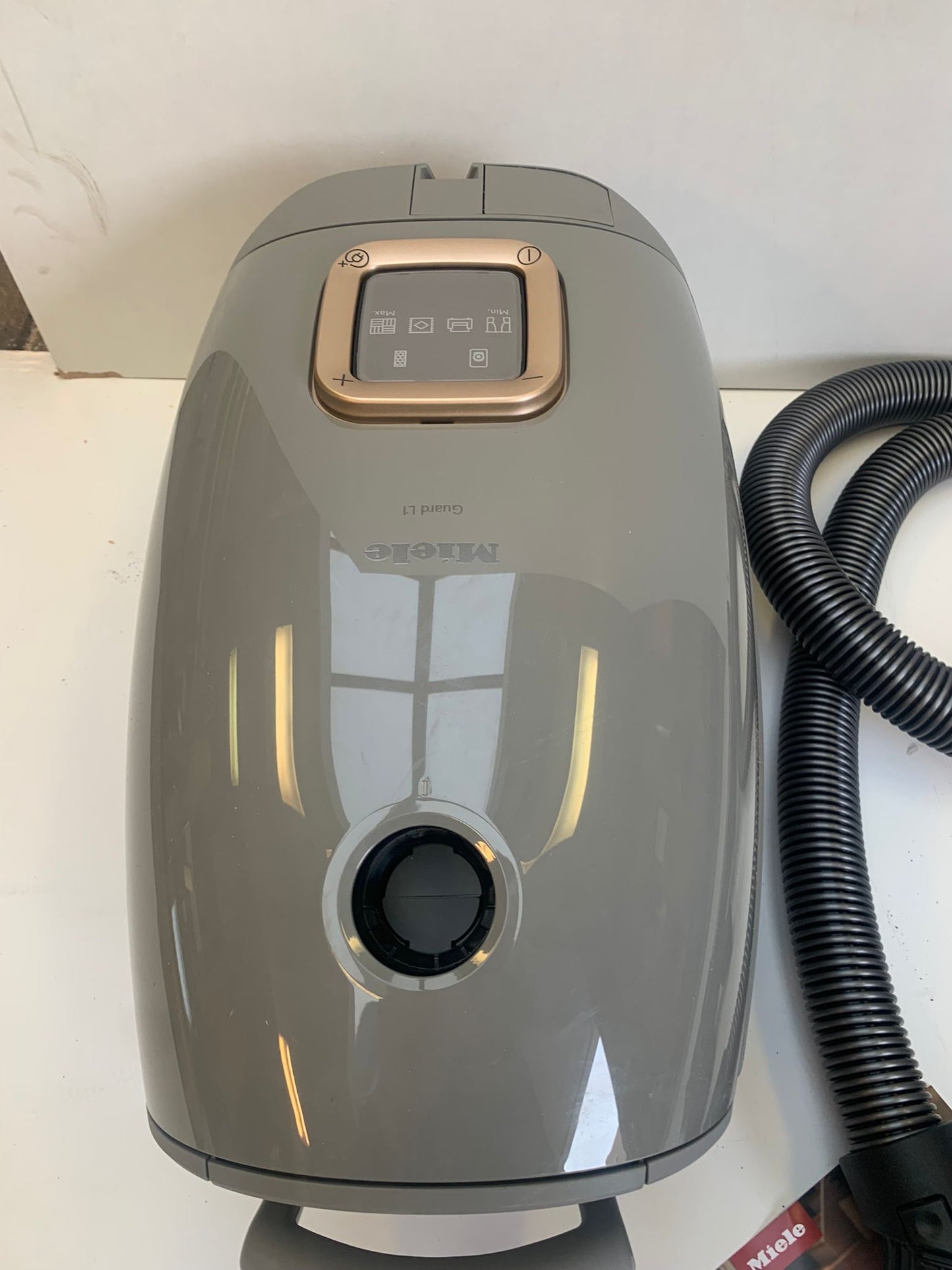 Refurbished Miele Guard L1 Silence - Casagrijs - Stofzuiger met zak