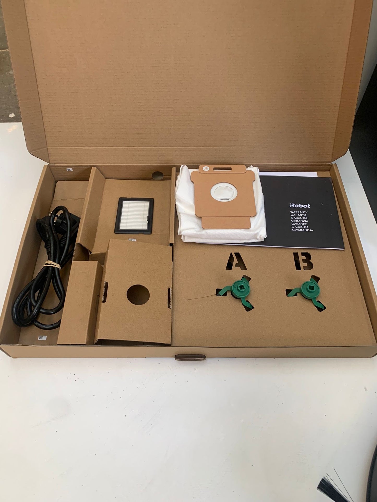 iRobot Roomba Max 705 Robotstofzuiger Zwart – 100001677 Refurbished