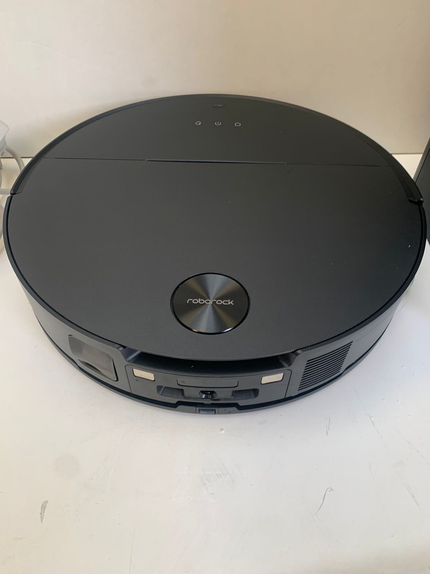 Roborock Saros 10 – Ultradunne Robotstofzuiger met Dweilfunctie, 22.000 Pa Zuigkracht Refurbished