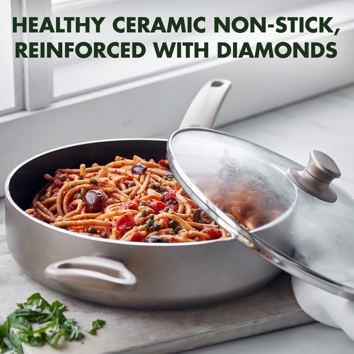 Greenpan Cambridge Bronze Keramische Hapjespan met deksel Ø28cm - 4.2L – PFAS-vrij – Inductie Hapjespan – Ovenbestendig tot 160°C – Vaatwasserbestendig – Snelle opwarming – Koudgrepen – Brons