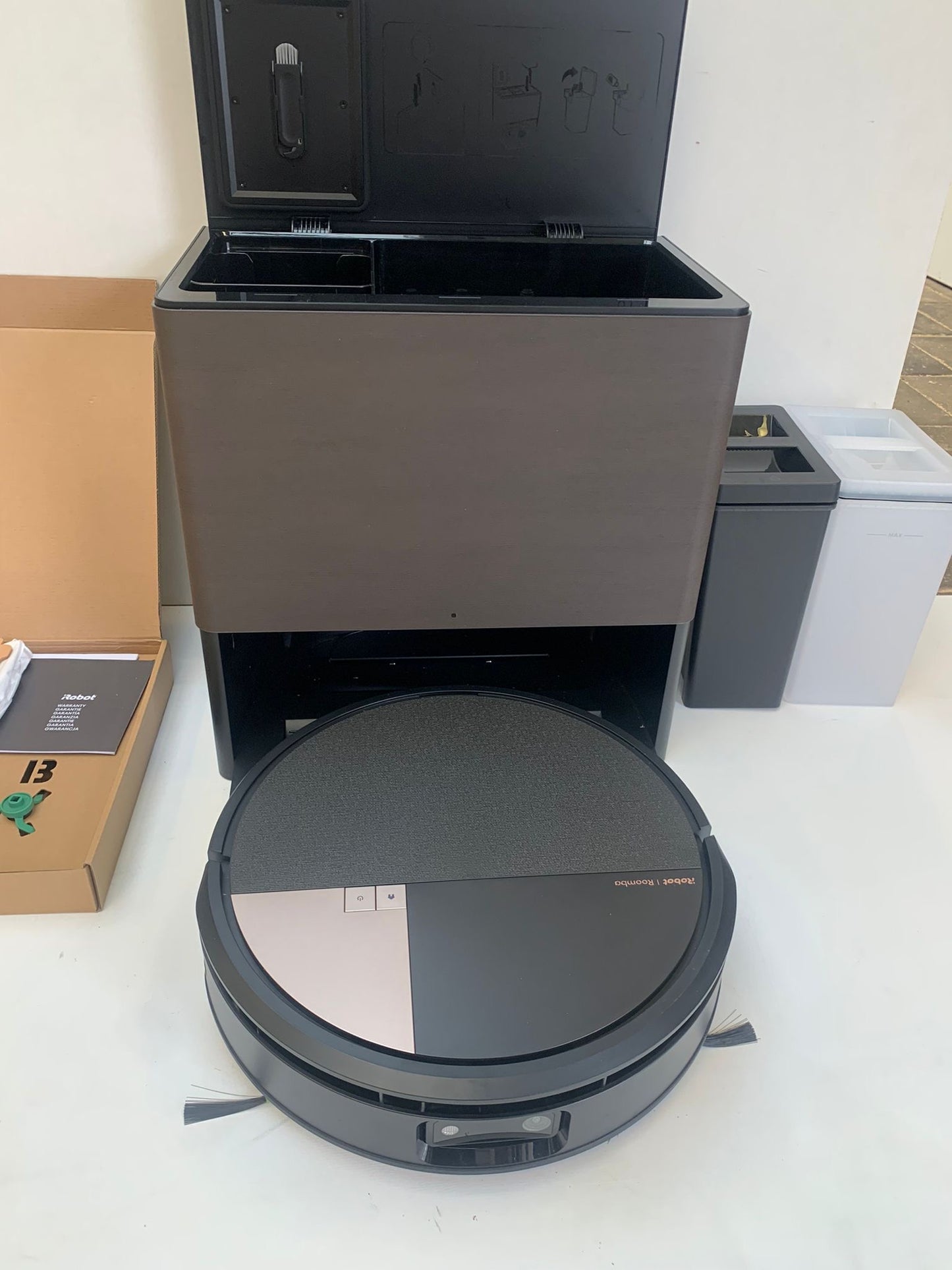 iRobot Roomba Max 705 Robotstofzuiger Zwart – 100001677 Refurbished