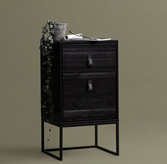 WOOOD Zola Nachtkastje Incl. Lade En Deur - Grenenhout - Zwart - 74x40x35 cm