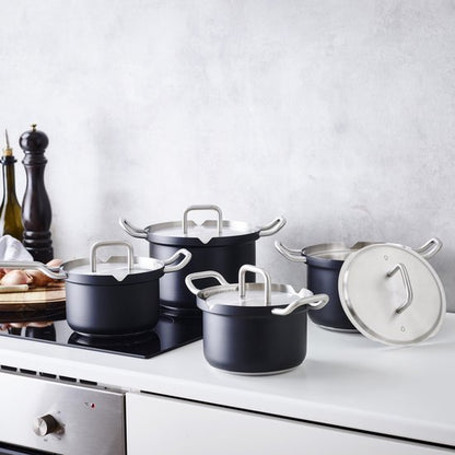 BK Q-linair Master Black Pannenset - 4- Kookpannen - Met Deksels - Zwart