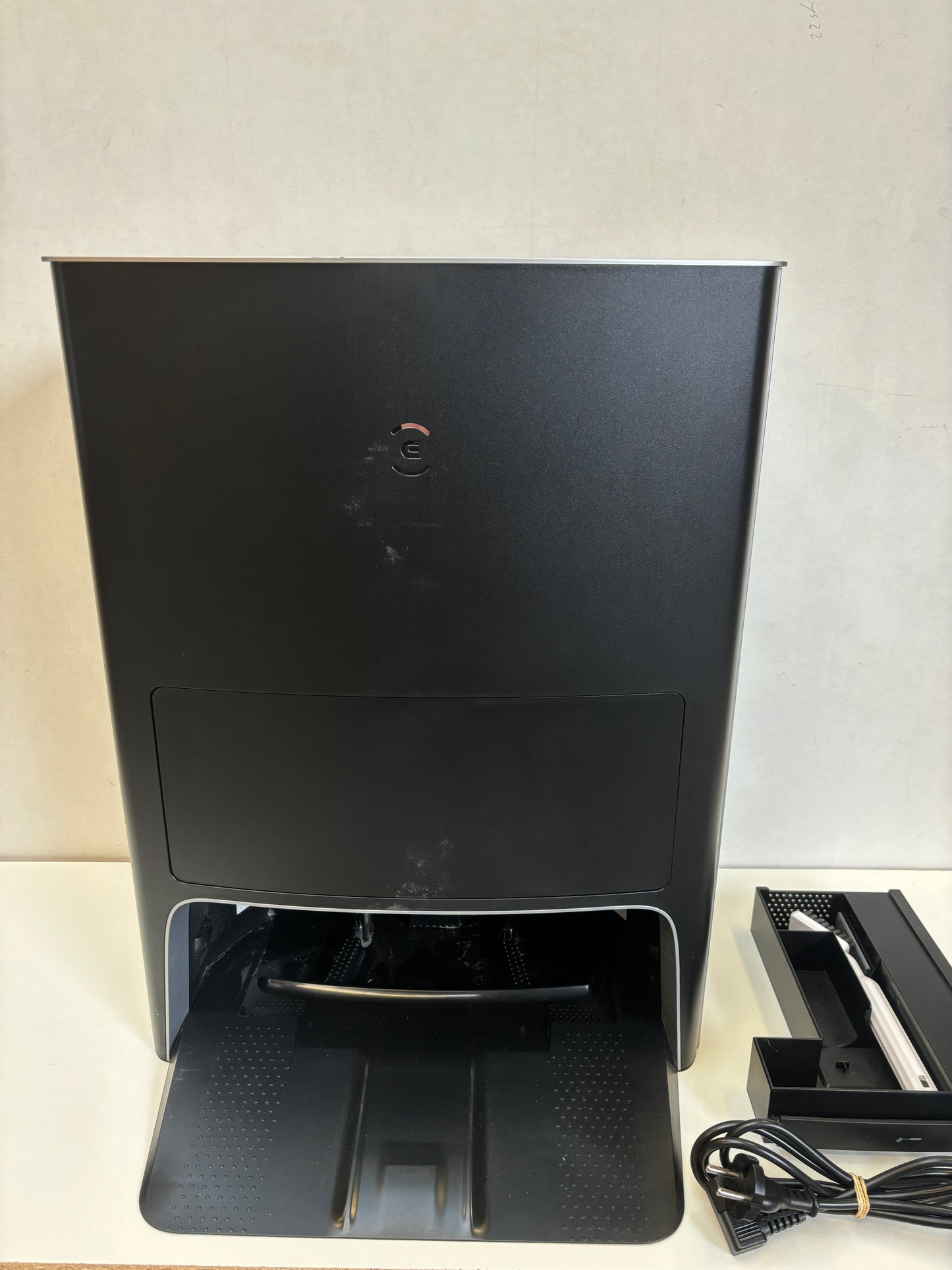 Refurbished Ecovacs X1 OMNI - Robotstofzuiger + Automatische Leegmaakstation - Actief Dweilsysteem