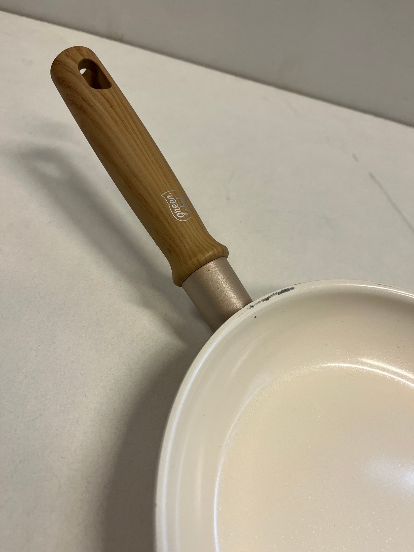 GreenChef Nordics keramische inductie koekenpan 20 cm - PFAS-vrij - Inductie pan - Vaatwasserbestendig - Ovenbestendig tot 160°C - keramische anti-aanbaklaag - Zonder deksel - Koelgreep - Crème