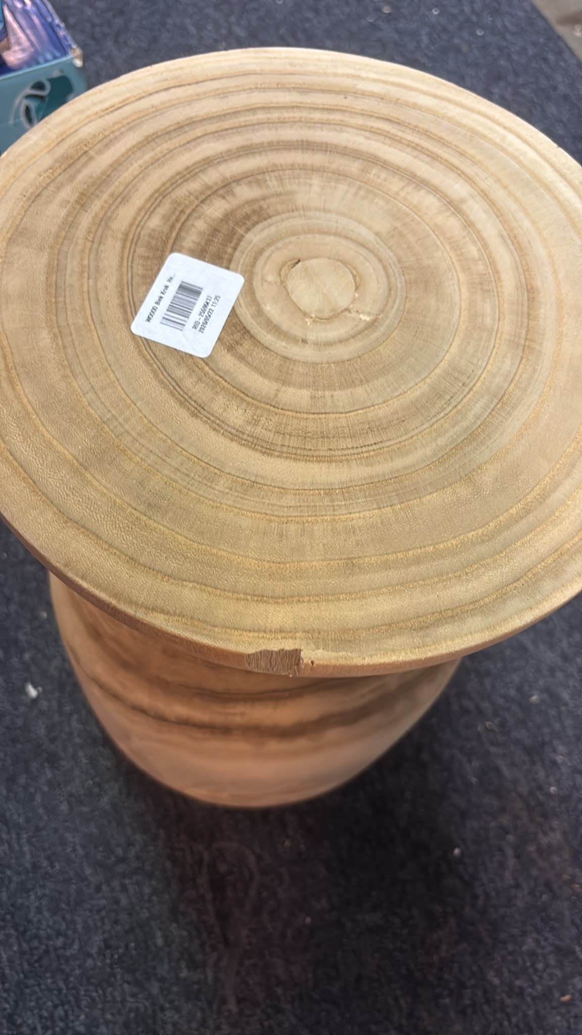 WOOOD Bink Kruk - Hout - Naturel - 40x28x28 LET OP! bovenkant kruk is beschadigd!&nbsp;