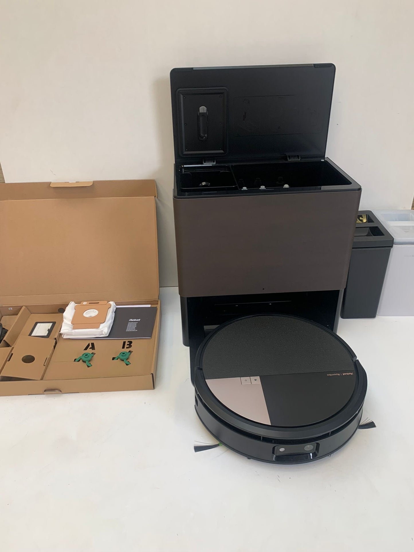iRobot Roomba Max 705 Robotstofzuiger Zwart – 100001677 Refurbished