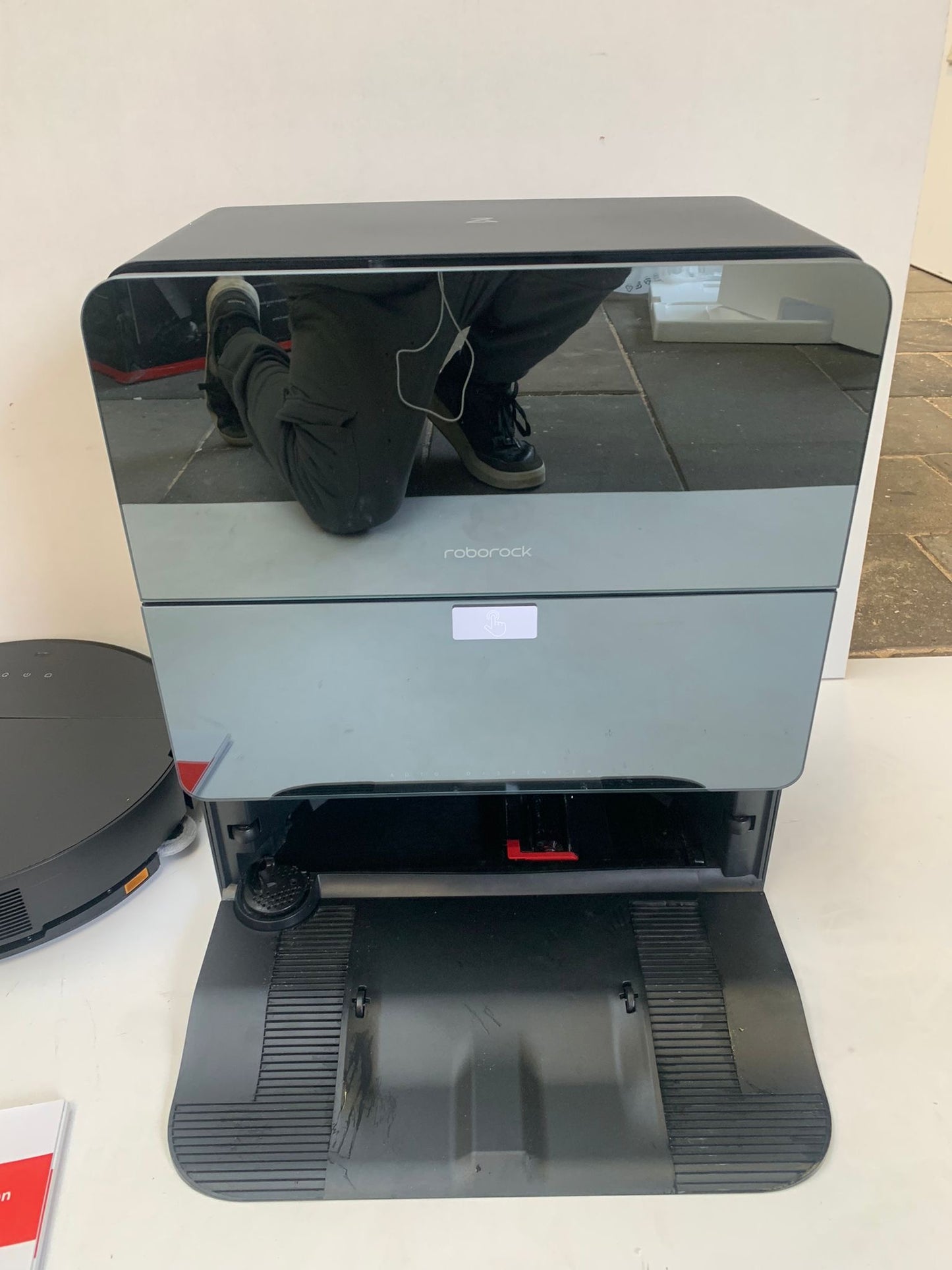 Roborock Saros 10 – Ultradunne Robotstofzuiger met Dweilfunctie, 22.000 Pa Zuigkracht Refurbished